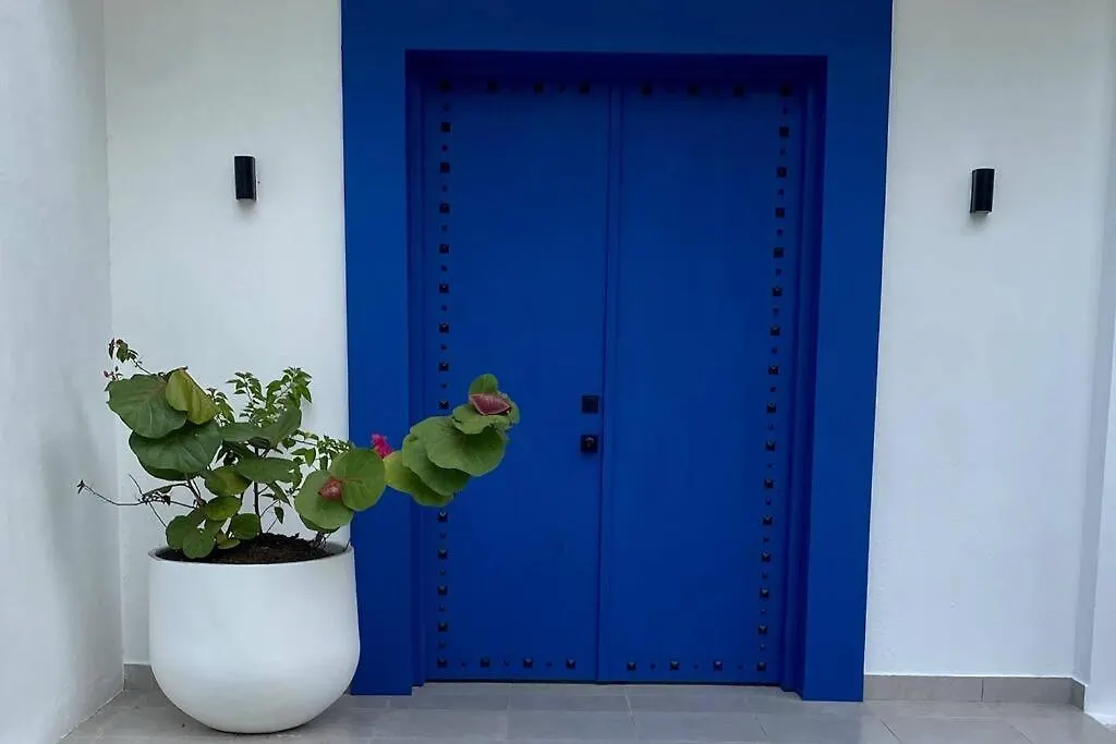 Luxury Villa With Kitchen And Housekeeping Services, Private Pool, Beach In An Exclusive Residential Area Las Terrenas