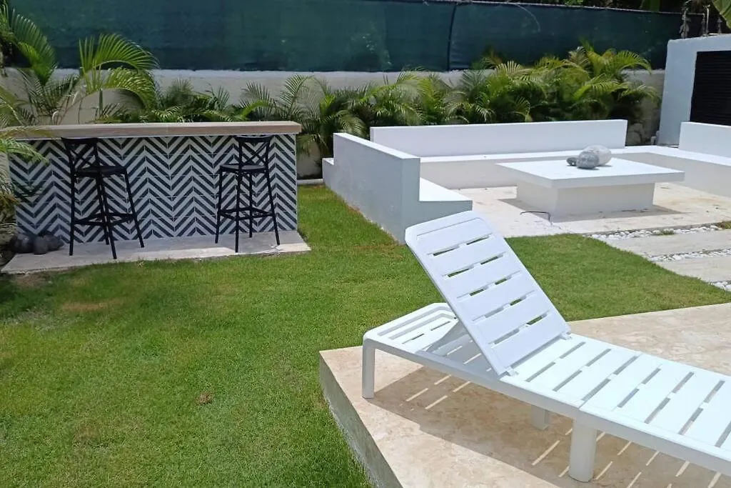 Luxury Villa With Kitchen And Housekeeping Services, Private Pool, Beach In An Exclusive Residential Area Las Terrenas
