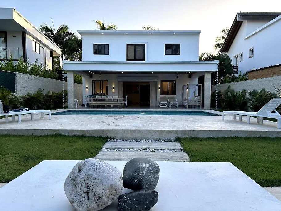 Luxury Villa With Kitchen And Housekeeping Services, Private Pool, Beach In An Exclusive Residential Area Las Terrenas