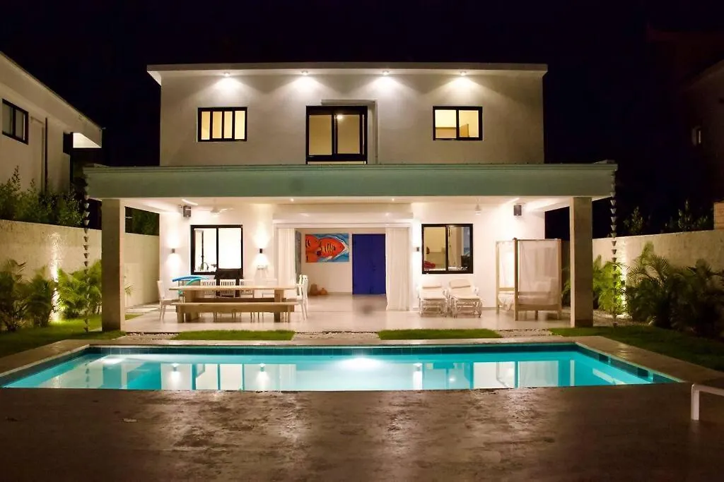 Luxury Villa With Kitchen And Housekeeping Services, Private Pool, Beach In An Exclusive Residential Area Las Terrenas