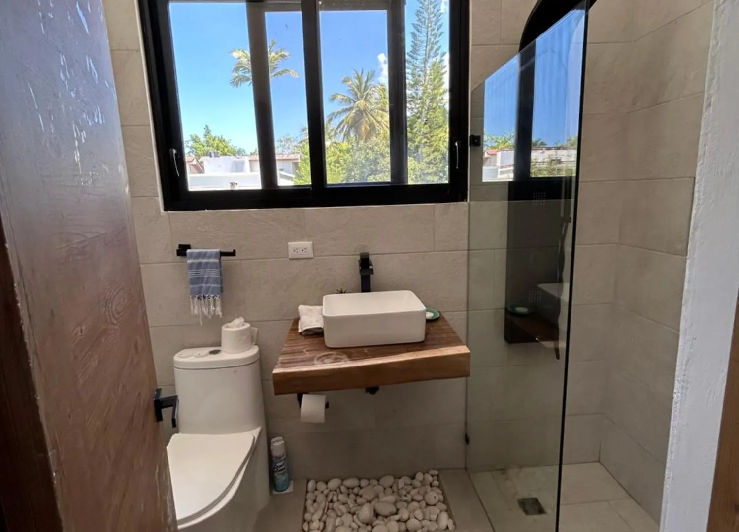 Luxury Villa With Kitchen And Housekeeping Services, Private Pool, Beach In An Exclusive Residential Area Las Terrenas