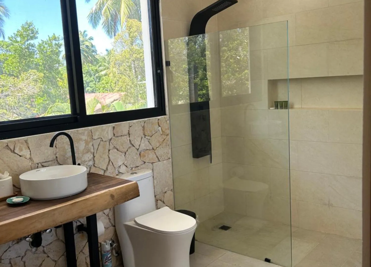 Luxury Villa With Kitchen And Housekeeping Services, Private Pool, Beach In An Exclusive Residential Area Las Terrenas